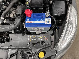 Renault Clio 0.9 TCe Intens 5-drs Navi Clima picture 18