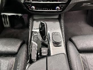 BMW 5-serie Touring 520i Autom. M-Sport Panoramadak Navi Clima picture 14