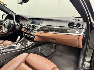 BMW 5-serie 520d Autom. High Executive Navi Clima picture 13