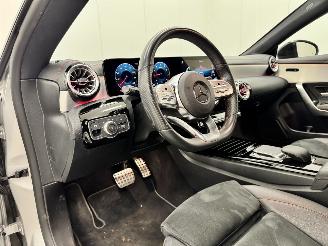 Mercedes Cla-klasse Shooting Brake 180 Autom. AMG Navi Clima picture 7