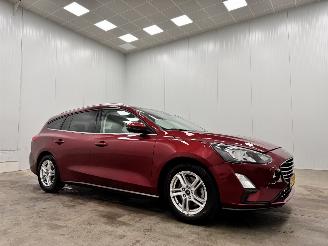 Unfallwagen Ford Focus Wagon 1.0 EcoBoost Edition Navi Clima 2019/7