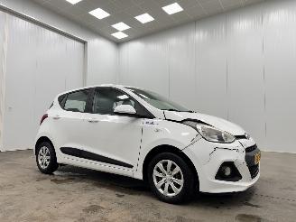 Schadeauto Hyundai I-10 1.0i i-Motion Comfort Airco 2015/9