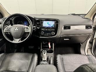Mitsubishi Outlander 2.0 PHEV 4WD Instyle Navi Clima picture 12