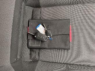 Citroën C4 cactus 1.2 PureTech Navi Clima picture 13