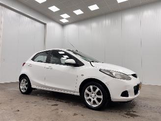 uszkodzony samochody osobowe Mazda 2 1.3 S-VT Airco 2009/4