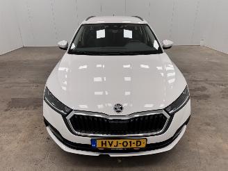 Skoda Octavia Combi 1.4 TSI PHEV Edition Navi Clima picture 5