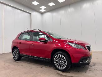 Schadeauto Peugeot 2008 1.2 PureTech Active Autom. Navi Airco 2018/7