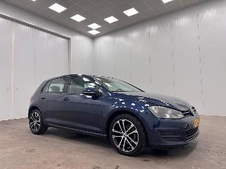 damaged passenger cars Volkswagen Golf 1.6 TDI 77kw Trendline 5-drs Airco 2013/8
