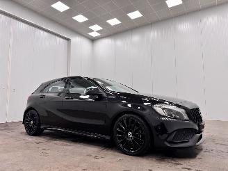 Schadeauto Mercedes A-klasse 180 Autom. AMG Navi Clima 2017/11