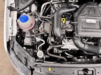 Volkswagen Polo 1.0 TSI 5-drs Navi Clima picture 14