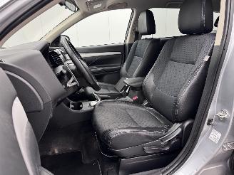 Mitsubishi Outlander 2.0 PHEV 4WD Edition X-Line Navi Clima picture 8