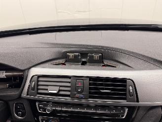 BMW 3-serie 318i Autom. M-Sport Navi Clima picture 17