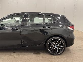 BMW 1-serie 118i Autom. High Executive Edition 5-drs Navi Clima picture 20
