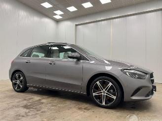  Mercedes B-klasse 180 Luxury Line Panoramadak Navi clima 2024/1