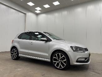Damaged car Volkswagen Polo 1.0 BMT Edition 5-drs Airco 2017/7