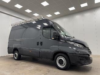 skadebil bedrijf Iveco Daily 35-180 Hi-Matic L2H2 Navi Clima 2023/8