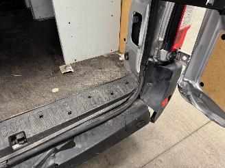 Renault Master 35 2.3 dCi Autom. L3H2 Navi Airco picture 20
