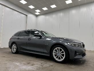 Schadeauto BMW 3-serie Touring 320e Autom. Edition Plus Navi Clima 2022/1