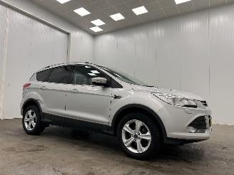 Schadeauto Ford Kuga 1.5 Trend Navi Clima 2016/10