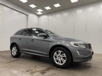 Schadeauto Volvo Xc-60 2.0 D4 Autom. Navi Clima 2016/7