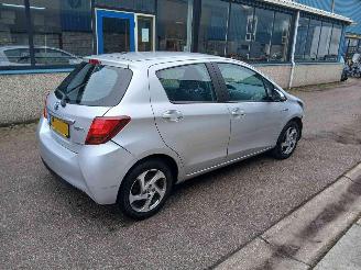 Schadeauto Toyota Yaris Yaris III (P13) Hatchback 1.5 16V Hybrid (1NZ-FXE) [74kW 2016/4