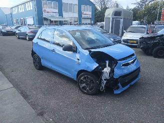 damaged passenger cars Kia Picanto Picanto (TA) Hatchback 1.2 16V (G4LA5) [63kW] 2011/1