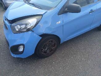 Kia Picanto Picanto (TA) Hatchback 1.2 16V (G4LA5) [63kW] picture 3