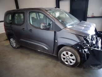 Autoverwertung Opel Combo 1.2 THP 2020/10