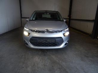 disassembly passenger cars Citroën C4-picasso 1.6 VTI 2013/8
