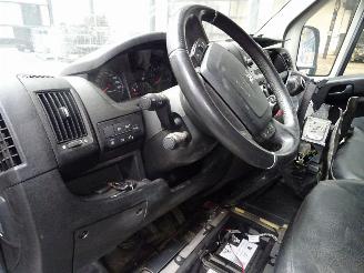 Peugeot Boxer 2.2 HDI picture 5
