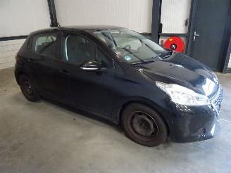 Peugeot 208 1.4 VTI picture 2