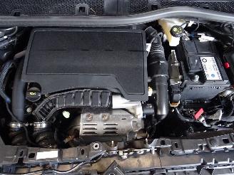 Peugeot 2008 1.2 THP picture 5