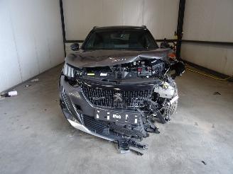 Peugeot 2008 1.2 THP picture 4