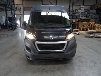 Salvage car Peugeot Boxer 2.0 HDI 2017/5