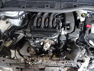 Peugeot 208 1.2 VTI picture 5