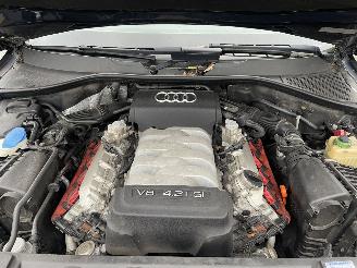 Audi Q7 4.2 V8 FSI Quattro 5+2 picture 7