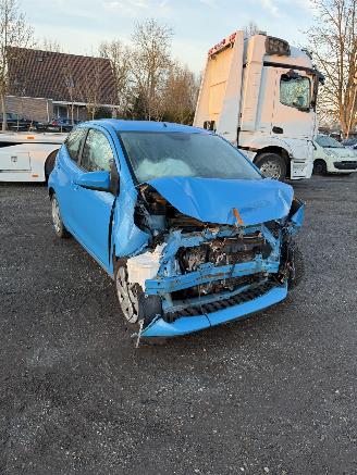 Toyota Aygo  picture 2