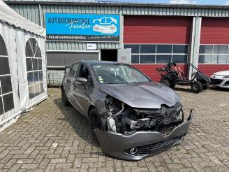Auto da rottamare Renault Clio Clio IV (5R), Hatchback 5-drs, 2012 / 2021 1.5 dCi 75 FAP 2014/5