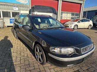 Auto da rottamare Volvo V-70 V70 (SW), Combi, 1999 / 2008 2.4 T 20V 2002/6