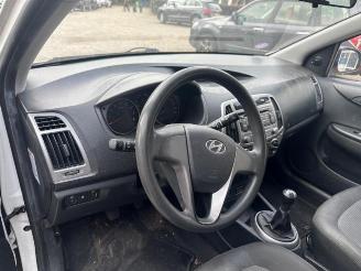 Hyundai I-20 i20, Hatchback, 2008 / 2015 1.2i 16V picture 4