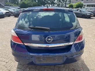 Opel Astra Astra H (L48), Hatchback 5-drs, 2004 / 2010 1.6 16V Twinport picture 6