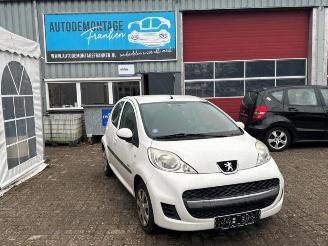 Peugeot 107 107, Hatchback, 2005 / 2014 1.0 12V picture 1