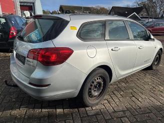 Opel Astra Astra J Sports Tourer (PD8/PE8/PF8), Combi, 2010 / 2015 1.7 CDTi 16V picture 7