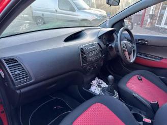 Hyundai I-20 i20, Hatchback, 2008 / 2015 1.4i 16V picture 4