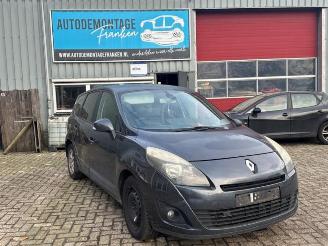 Démontage voiture Renault Grand-scenic Grand Scenic III (JZ), MPV, 2009 / 2016 2.0 16V CVT 2009/7