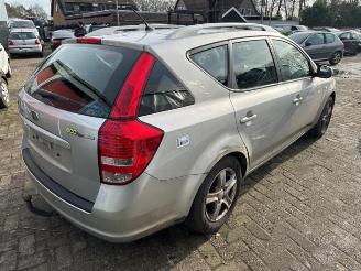 Kia Cee d Cee'd Sporty Wagon (EDF), Combi, 2007 / 2012 1.4 16V picture 7
