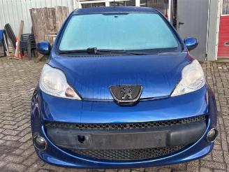 Peugeot 107 107, Hatchback, 2005 / 2014 1.0 12V picture 2
