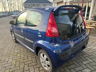 Peugeot 107 107, Hatchback, 2005 / 2014 1.0 12V picture 5