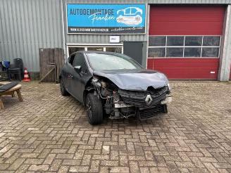 Auto incidentate Renault Clio Clio IV (5R), Hatchback 5-drs, 2012 / 2021 1.5 dCi 90 FAP 2016/12