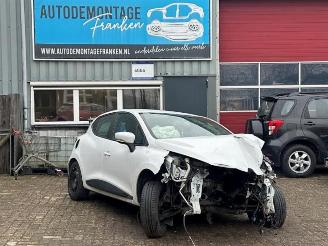 Dezmembrări autoturisme Renault Clio Clio IV (5R), Hatchback 5-drs, 2012 / 2021 0.9 Energy TCE 90 12V 2013/7